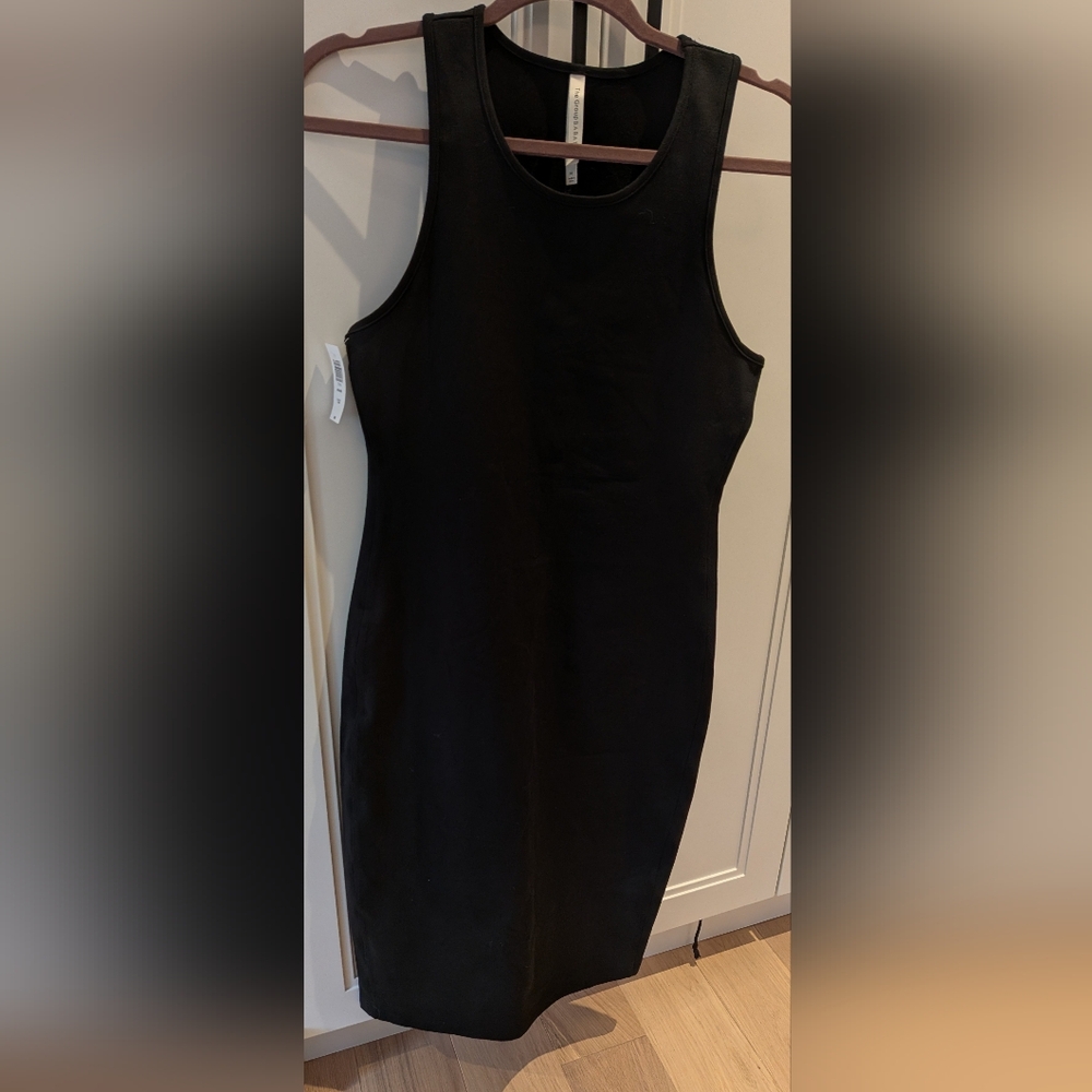 Babaton Black Sleeveless Midi Bodycon Dress